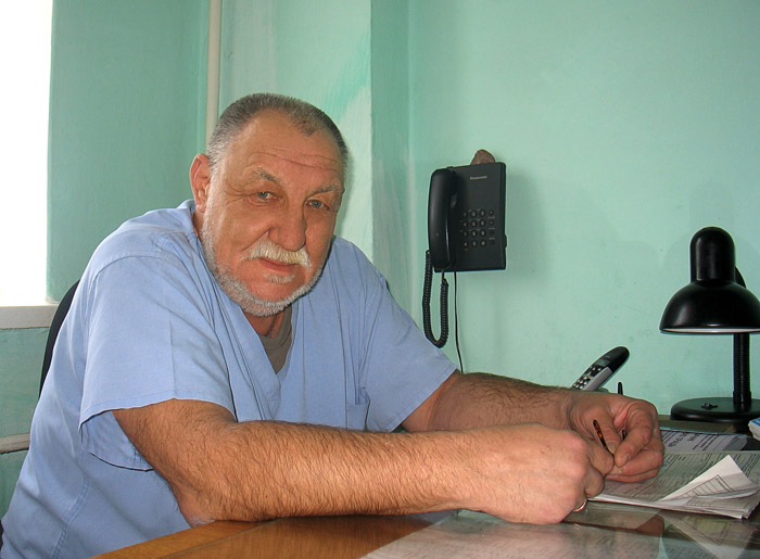 Валерий Константинович Худов - заведующий отделением плановой хирургии. Валерий Константинович Худов - заведующий отделением плановой хирургии.
